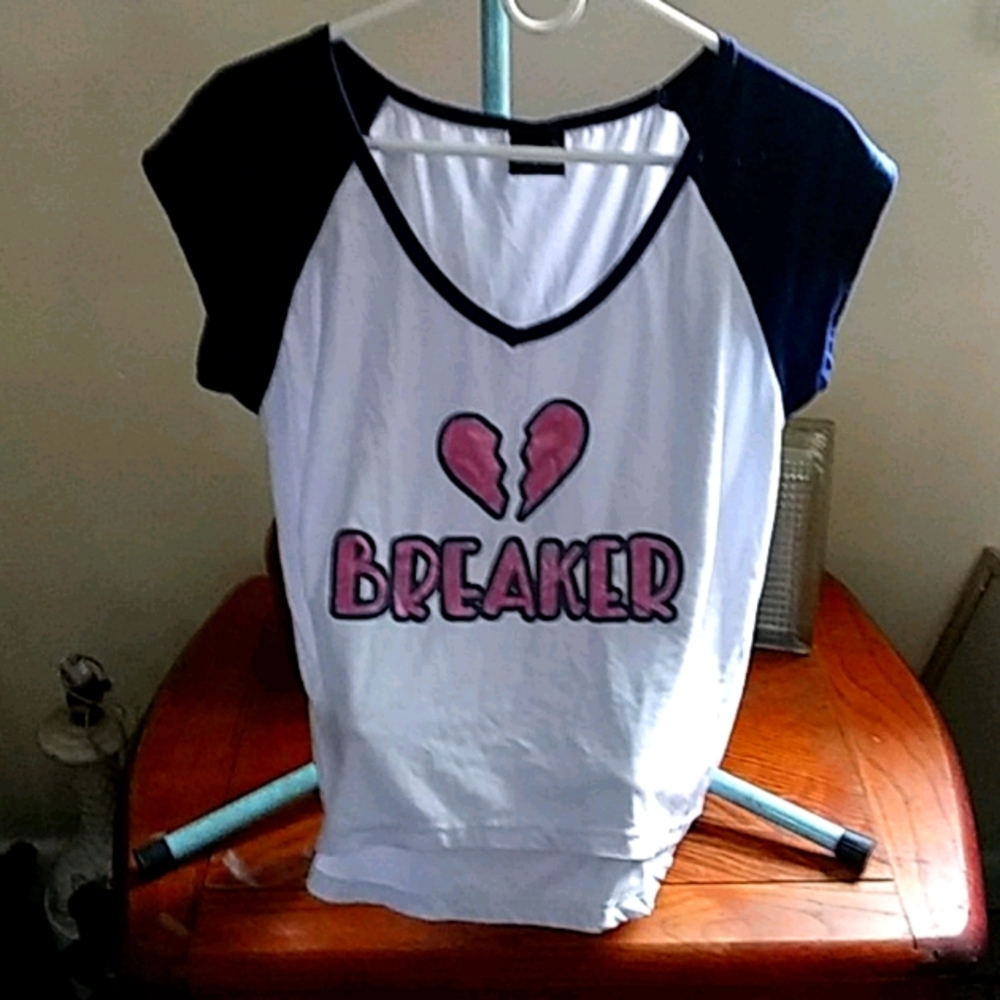 V neck tee